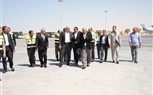 وزير الطيران يبحث مع محافظ مطروح والقطاع السياحي سبل  تنمية الحركة الجوية الوافدة