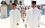 شخصيات سياسية وحزبية وأمنية وعسكرية تتوافد على ضريح محمد الخامس لإحياء ذكرى رحيل الحسن الثاني