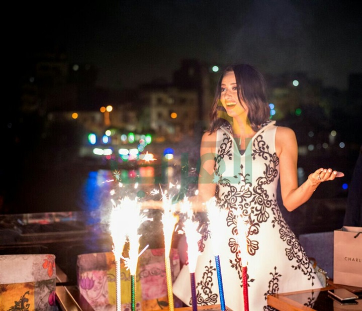 بالصور.. نجوم الفن والمجتمع في عيد ميلاد الإعلاميه لميس البشوتي بالصور.. نجوم الفن والمجتمع في عيد ميلاد الإعلاميه لميس البشوتي