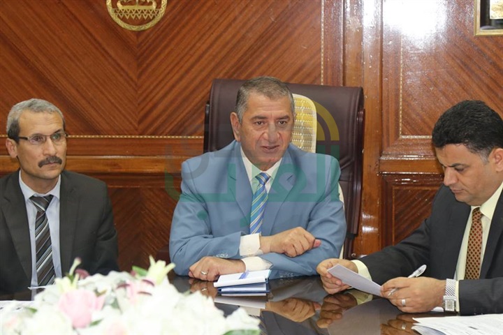 بالفيديو والصور..محافظ كفر الشيخ يوقع العقد النهائى لتطوير السوق التجارى بدسوق