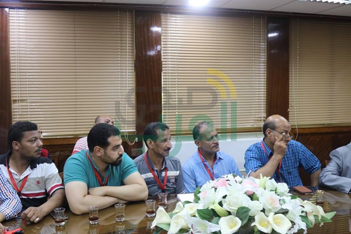 بالفيديو والصور..محافظ كفر الشيخ يوقع العقد النهائى لتطوير السوق التجارى بدسوق