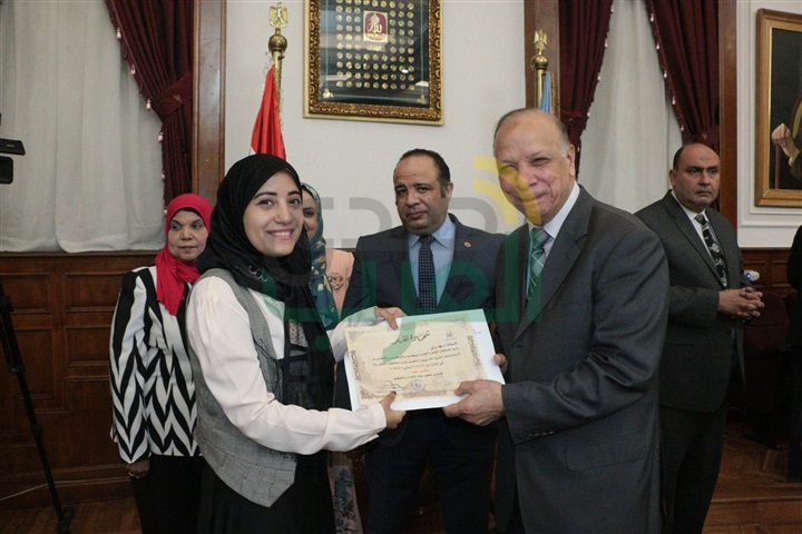 بالصور..محافظة القاهرة تحتفل بختام البرنامج التدريبى لبرلمان شباب القاهرة