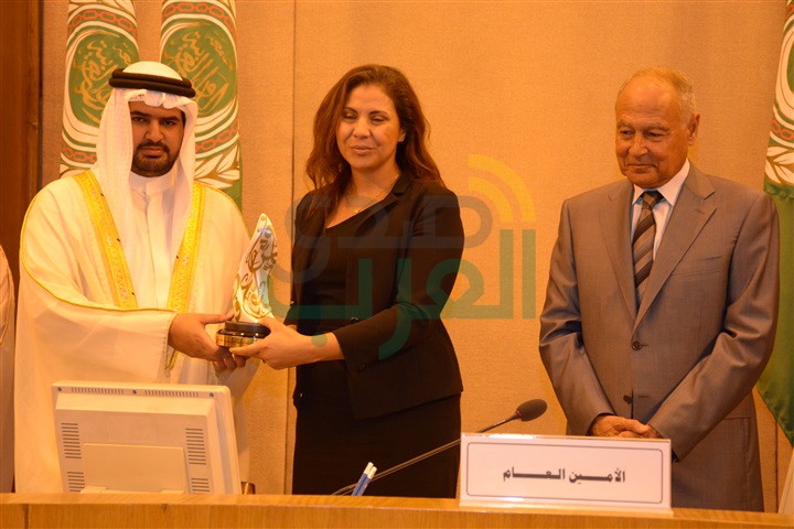 تكريم شخصيات عربية هامة باحتفالية جائزة الشيخ "عيسى آل خليفة" للعمل التطوعي تكريم شخصيات عربية هامة باحتفالية جائزة الشيخ "عيسى آل خليفة" للعمل التطوعي