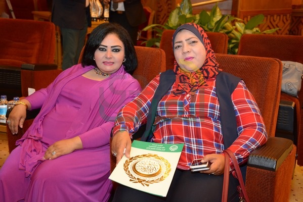 تكريم شخصيات عربية هامة باحتفالية جائزة الشيخ "عيسى آل خليفة" للعمل التطوعي تكريم شخصيات عربية هامة باحتفالية جائزة الشيخ "عيسى آل خليفة" للعمل التطوعي