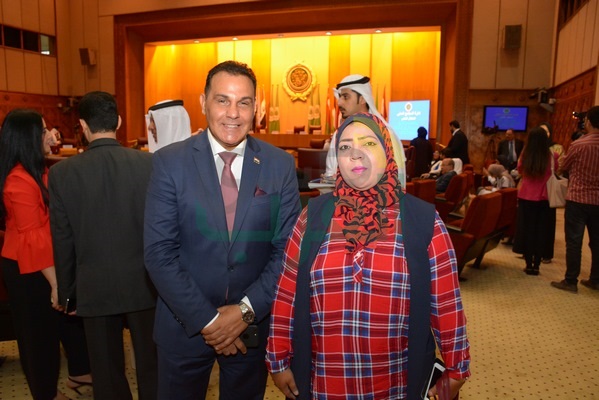 تكريم شخصيات عربية هامة باحتفالية جائزة الشيخ "عيسى آل خليفة" للعمل التطوعي تكريم شخصيات عربية هامة باحتفالية جائزة الشيخ "عيسى آل خليفة" للعمل التطوعي