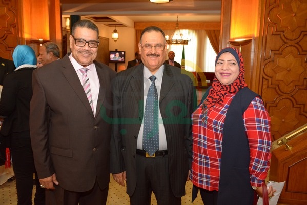 تكريم شخصيات عربية هامة باحتفالية جائزة الشيخ "عيسى آل خليفة" للعمل التطوعي تكريم شخصيات عربية هامة باحتفالية جائزة الشيخ "عيسى آل خليفة" للعمل التطوعي