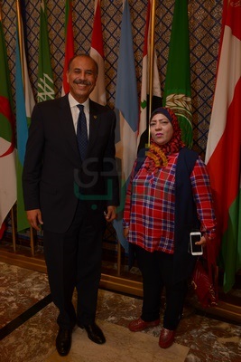 تكريم شخصيات عربية هامة باحتفالية جائزة الشيخ "عيسى آل خليفة" للعمل التطوعي تكريم شخصيات عربية هامة باحتفالية جائزة الشيخ "عيسى آل خليفة" للعمل التطوعي