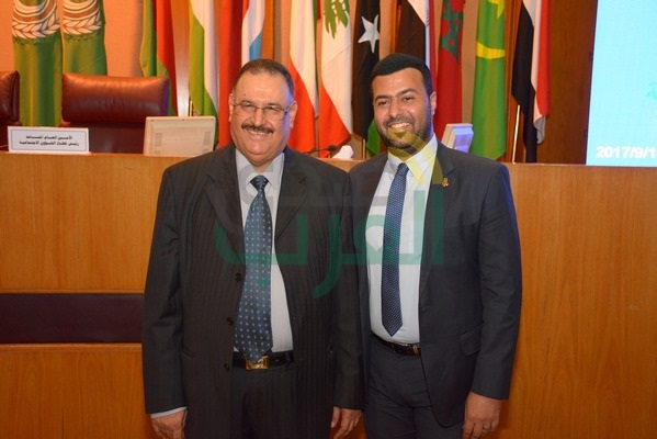 تكريم شخصيات عربية هامة باحتفالية جائزة الشيخ "عيسى آل خليفة" للعمل التطوعي تكريم شخصيات عربية هامة باحتفالية جائزة الشيخ "عيسى آل خليفة" للعمل التطوعي