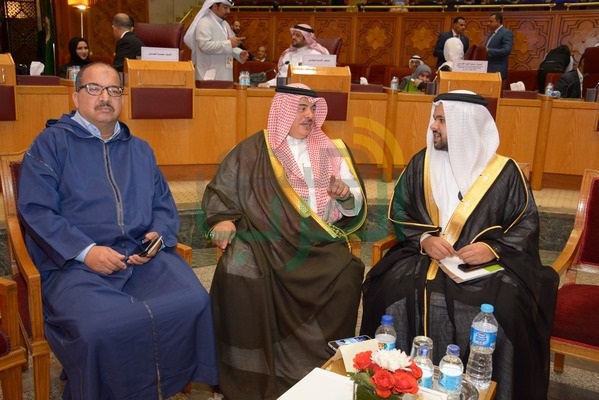 تكريم شخصيات عربية هامة باحتفالية جائزة الشيخ "عيسى آل خليفة" للعمل التطوعي تكريم شخصيات عربية هامة باحتفالية جائزة الشيخ "عيسى آل خليفة" للعمل التطوعي
