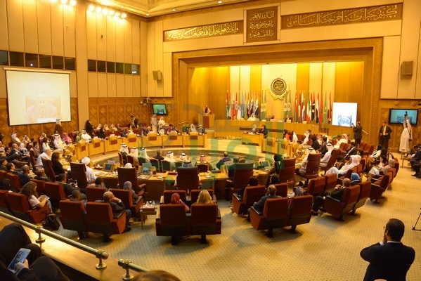 تكريم شخصيات عربية هامة باحتفالية جائزة الشيخ "عيسى آل خليفة" للعمل التطوعي تكريم شخصيات عربية هامة باحتفالية جائزة الشيخ "عيسى آل خليفة" للعمل التطوعي