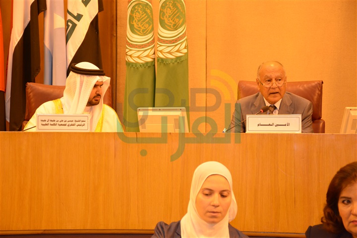 تكريم شخصيات عربية هامة باحتفالية جائزة الشيخ "عيسى آل خليفة" للعمل التطوعي تكريم شخصيات عربية هامة باحتفالية جائزة الشيخ "عيسى آل خليفة" للعمل التطوعي