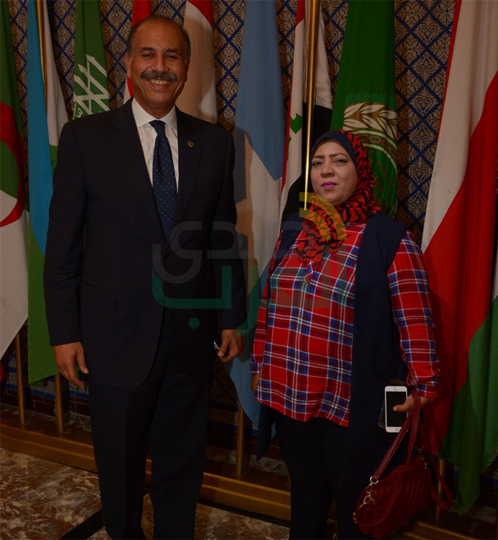 تكريم شخصيات عربية هامة باحتفالية جائزة الشيخ "عيسى آل خليفة" للعمل التطوعي تكريم شخصيات عربية هامة باحتفالية جائزة الشيخ "عيسى آل خليفة" للعمل التطوعي