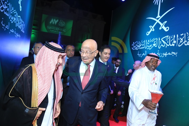 بالصور .. أحمد قطان يستقبل الوزراء والسفراء وكبار رجال الدولة خلال الاحتفال باليوم السعودي الـ 87
