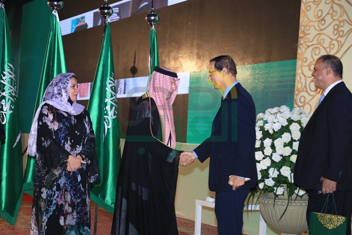 بالصور .. أحمد قطان يستقبل الوزراء والسفراء وكبار رجال الدولة خلال الاحتفال باليوم السعودي الـ 87