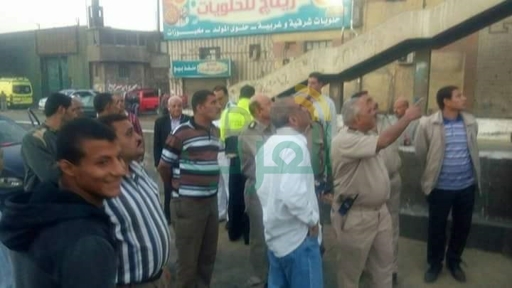 إعادة فتح الطريق بعد غلقه بسبب انهيار كوبرى فى قليوب