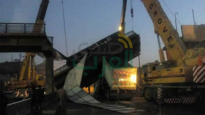 إعادة فتح الطريق بعد غلقه بسبب انهيار كوبرى فى قليوب
