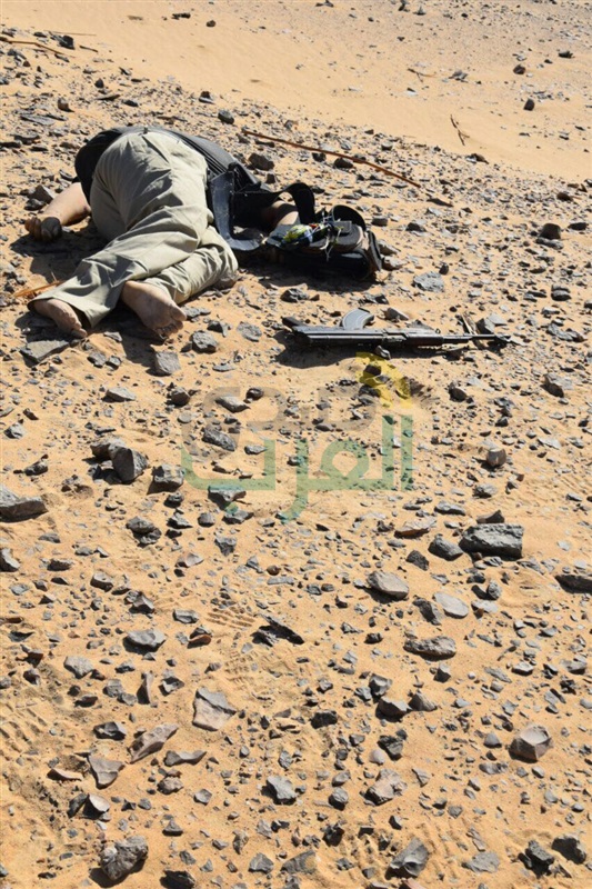 مقتل 13 إرهابيًا بحوزتهم أحزمة ناسفة وأسلحة فى تبادل لإطلاق النار مع الشرطة