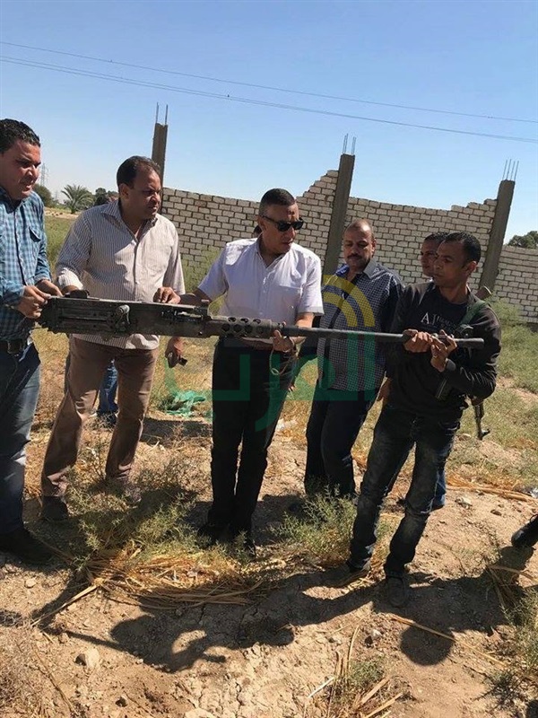 رواج تجارة الأسلحة الثقيلة ينذر بكارثة في قنا