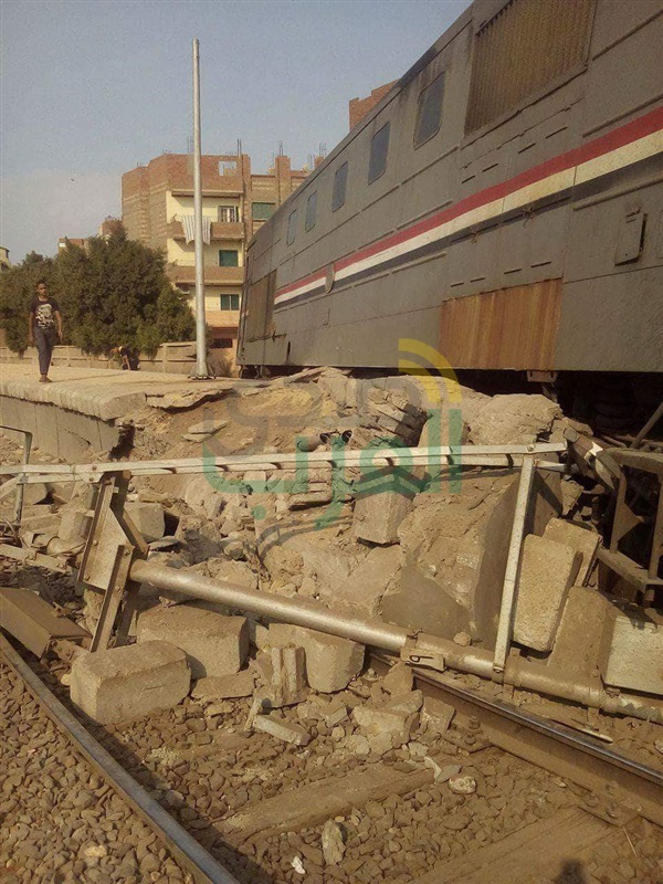 ننشر صور خروج قطار عن قضبان السكة الجديد بقليوب
