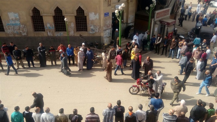 بالصور.. تشييع جنازة شهيد العريش بكفر شكر
