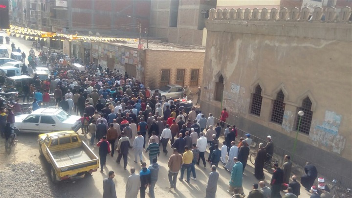 بالصور.. تشييع جنازة شهيد العريش بكفر شكر