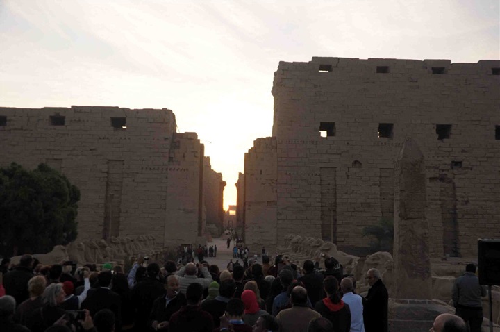 بالصور.. الظاهرة الفلكية المثيرة تعامد الشمس على معبد الكرك