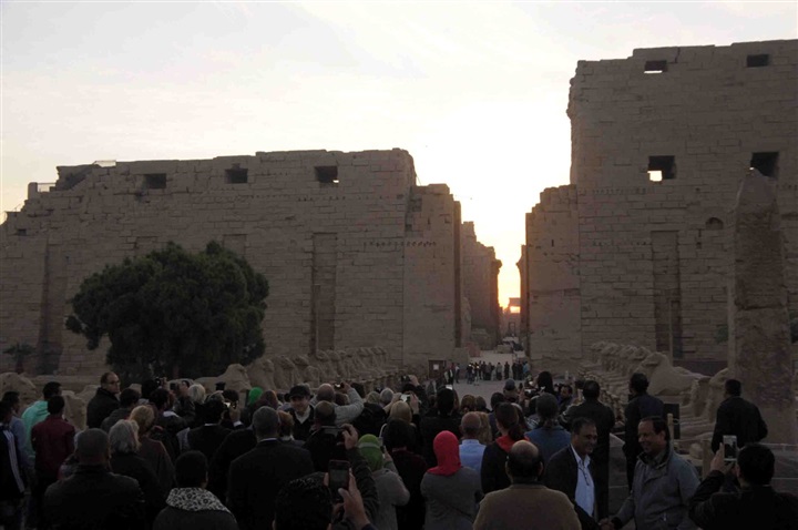 بالصور.. الظاهرة الفلكية المثيرة تعامد الشمس على معبد الكرك