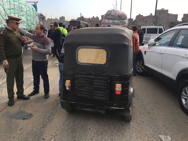 بالصور.. حملة مكبرة تستهدف الخارجين عن قوانين المرور على الطرق السريعة  