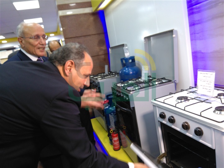 ‎العصار وسلطان يفتتحان أولى معارض المنتجات المدنية للانتاج الحربى بالإسكندرية