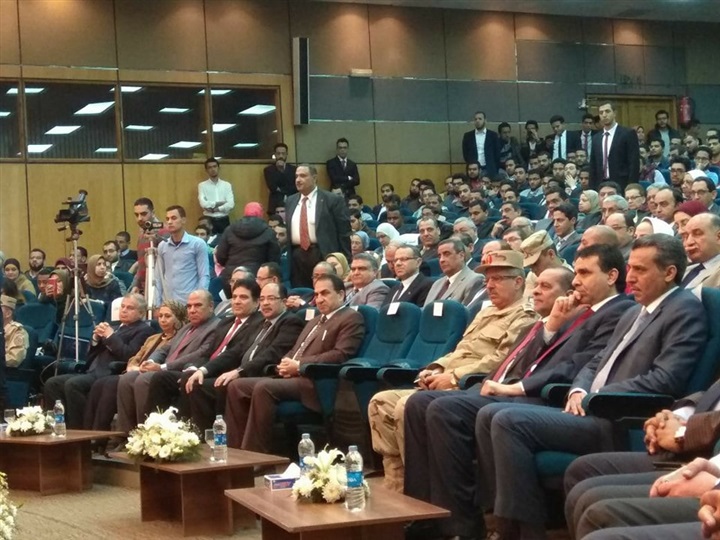 محلب: نفذنا 3195 مشروعًا قوميًا بتكلفة 667 مليار جنيه