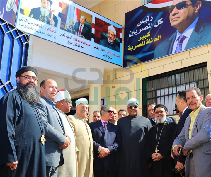 بالصور.."نصر" و" شومان" يتفقدان بيت العائلة المصرية بكفر الشيخ