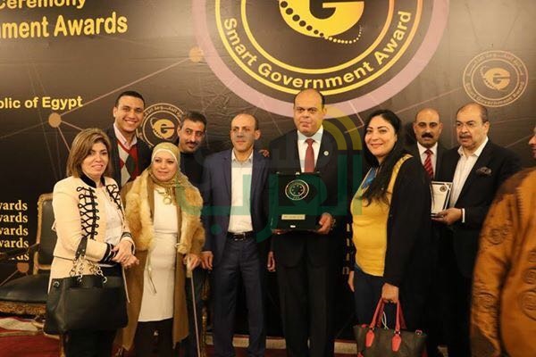 محافظ مطروح يتوج بجائزة التميز العربى فى الإدارة الحكومية والتنمية للمرة الثالثة