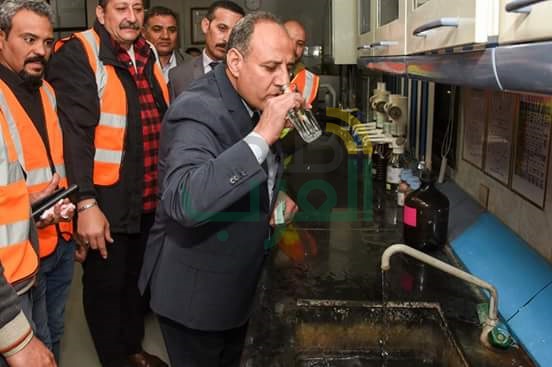 بالصور.. محافظ الإسكندرية يتفقد محطة مياه "السيوف"