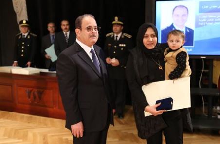 بالصور.. وزير الداخلية خلال تكريم أسر شهداء الشرطة: الوطن يستحق التضحية بالغالى والنفيس