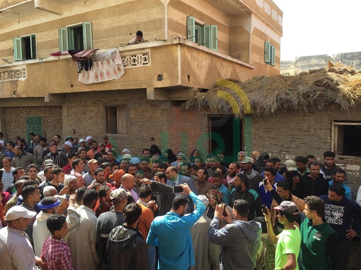 حصريا بالفيديو والصور..«قاهر الجن» يحاور«العفاريت» المتسببة في حرائق المنازل بكفر الشيخ
