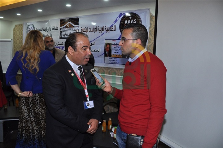 الأكاديمية العربية تكرم أماني الموجي وعلي مبارك