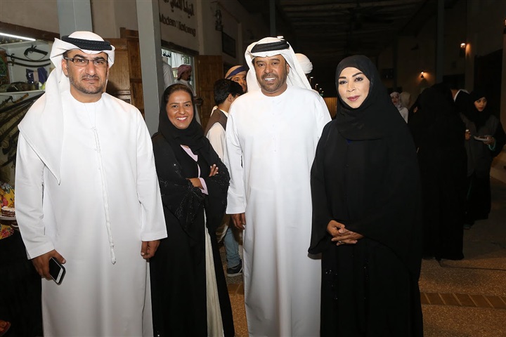 احتفاء بمئوية زايد.. "هيدلاين" تطلق مبادرة لتأهيل المواهب الإعلامية في الإمارات احتفاء بمئوية زايد.. "هيدلاين" تطلق مبادرة لتأهيل المواهب الإعلامية في الإمارات