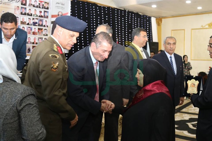 بالفيديو والصور والأسماء...كفر الشيخ ترد الجميل لشهدائها وتكرم  76 من أسر الشهداء