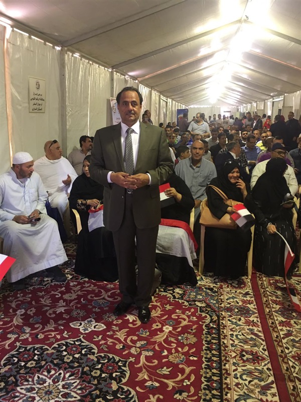 بالصور.. إقبال كبير علي المشاركة في الانتخابات الرئاسية أمام القنصلية المصرية بجدة