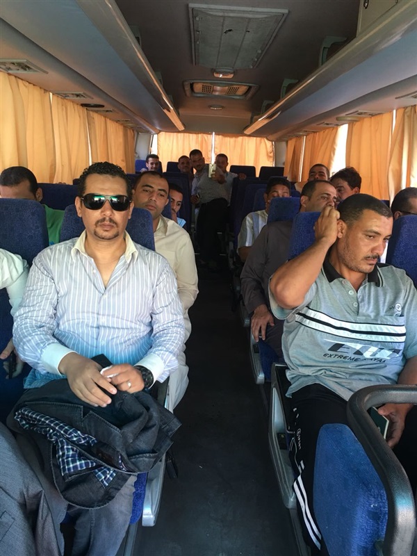 بالصور.. إقبال كبير علي المشاركة في الانتخابات الرئاسية أمام القنصلية المصرية بجدة