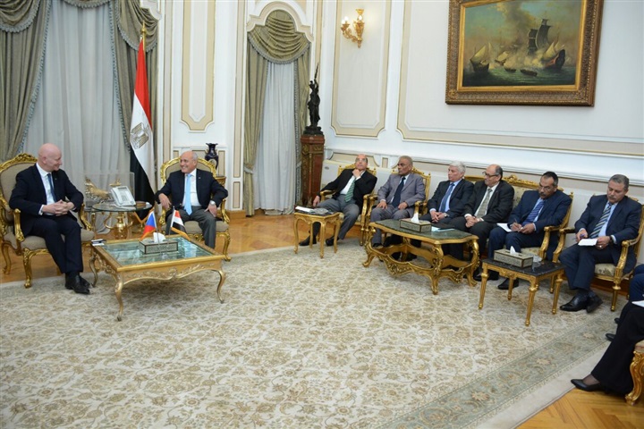 "العصار" يستقبل وفد الكلية الفنية لجمهورية تشيك