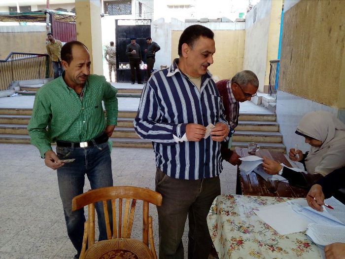 بالصور.. توافد المواطنين بالشرقية على اللجان الإنتخابية 