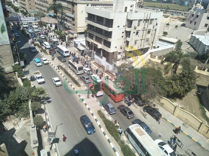 بالصور.. جامعة دمنهور تنظم أكبر مسيرة لحث المواطنين للمشاركة في الانتخابات الرئاسية بالصور.. جامعة دمنهور تنظم أكبر مسيرة لحث المواطنين للمشاركة في الانتخابات الرئاسية