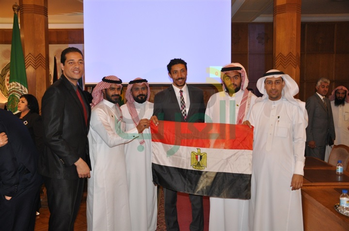 الجامعه العربيه تحتضن جائزة مجلس الشباب العربي