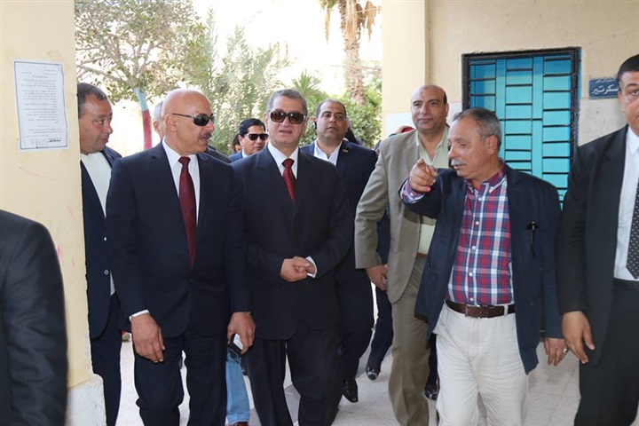 بالفيديو والصور.. محافظ كفرالشيخ يتفقد لجان الحامول