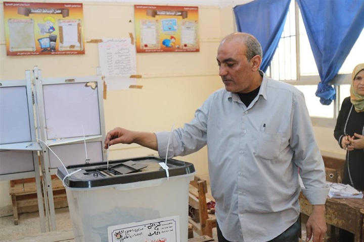 بالفيديو والصور.. محافظ كفرالشيخ يتفقد لجان الحامول