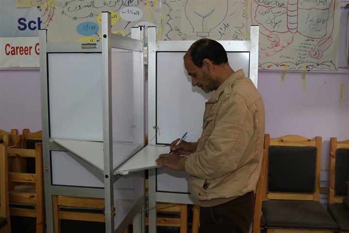 بالفيديو والصور.. محافظ كفرالشيخ يتفقد لجان الحامول
