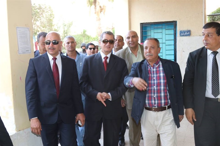 بالفيديو والصور.. محافظ كفرالشيخ يتفقد لجان الحامول