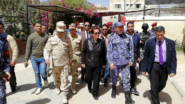 محافظ البحيرة تشيد بالأداء المشرف لمواطني المحافظة  