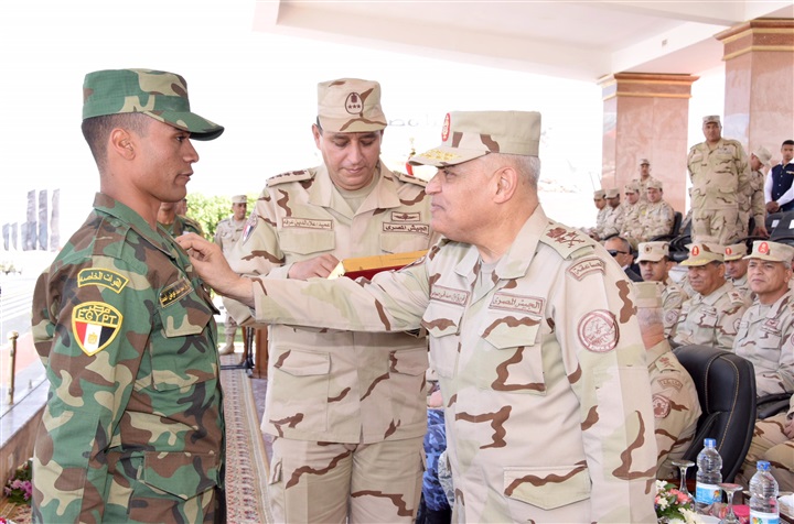وزير الدفاع: مصر ستظل وطنًا عزيزًا لكل المصريين